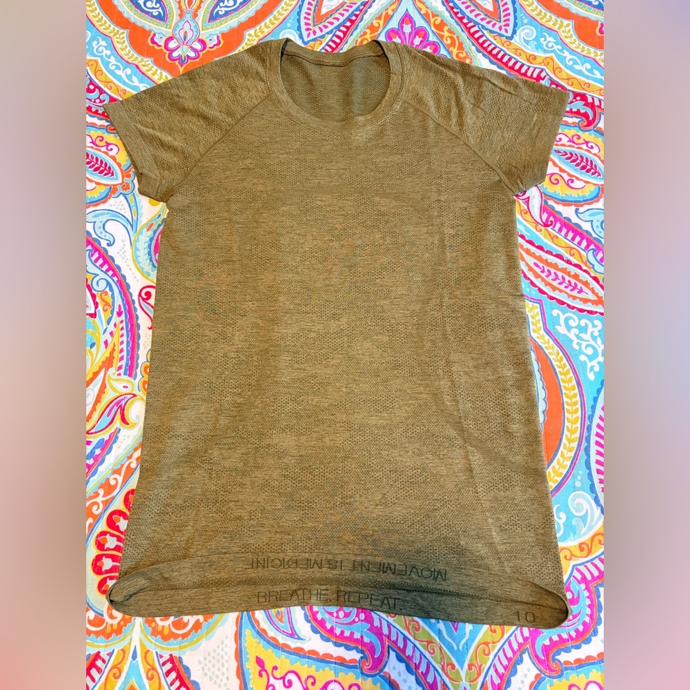 lululemon athletica Olive Green Short Sleeve Tee